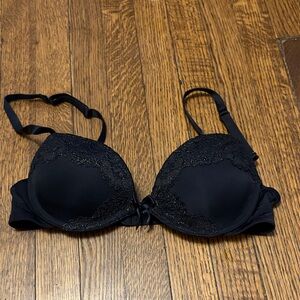 La Senza Elegant Black Padded Push Up Bra in 30B